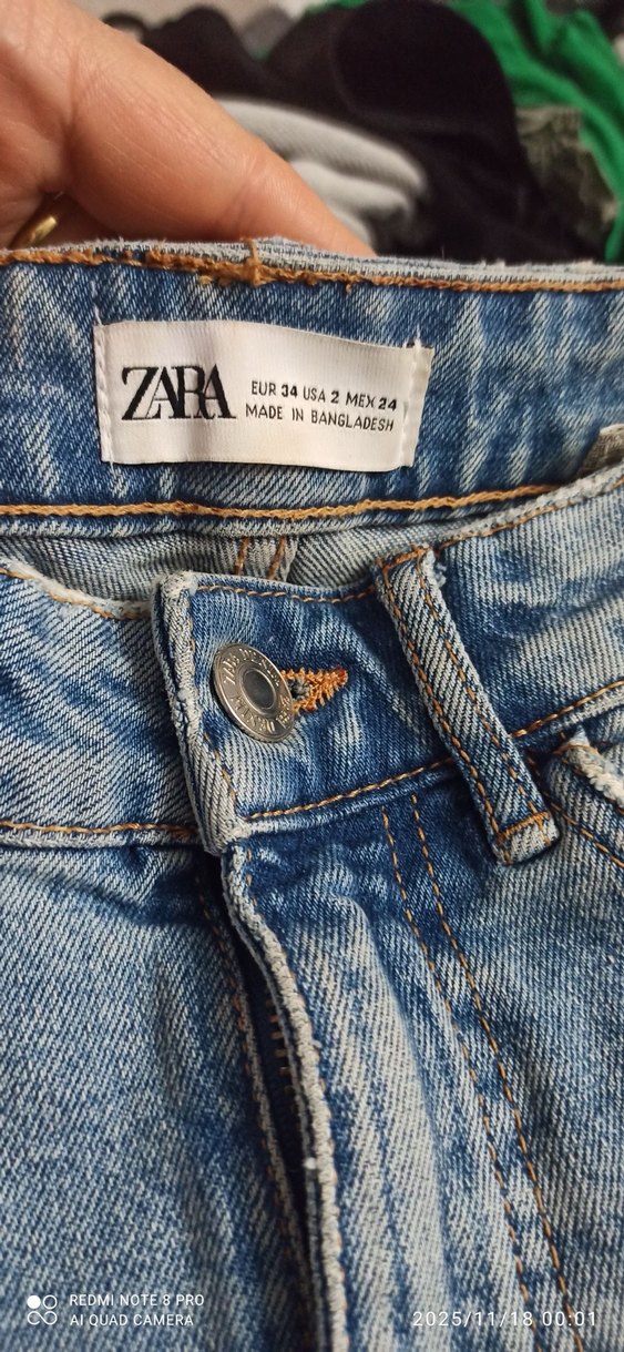 Düğmeli, Bol Kesim Kadın Mini Kot Şort - Görsel 4