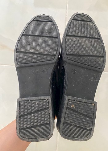 36 Beden Siyah rugan ön lastikli casual Ayakkabı
