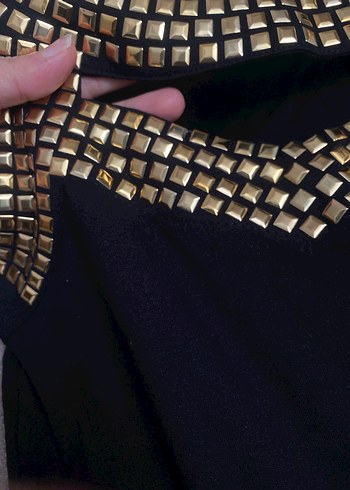 Taşlı dekolteli bluz - Görsel 3