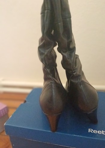 Reebok Siyah Deri Yüksek Topuklu Diz Boyu Bot - Görsel 2