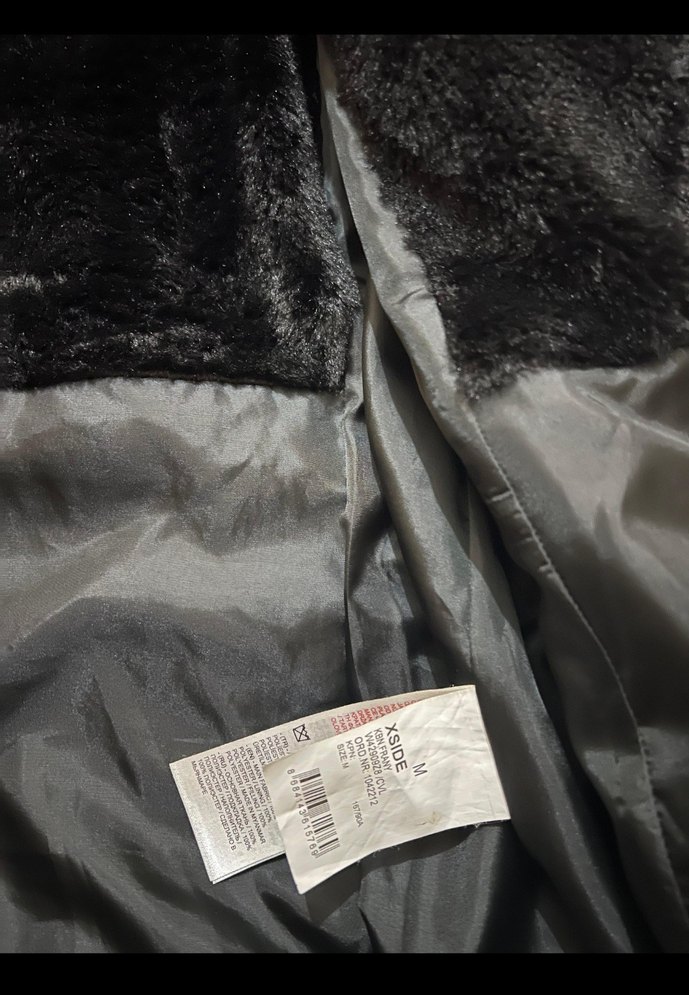 Siyah Kapüşonlu Kadın Kışlık Mont - Görsel 4