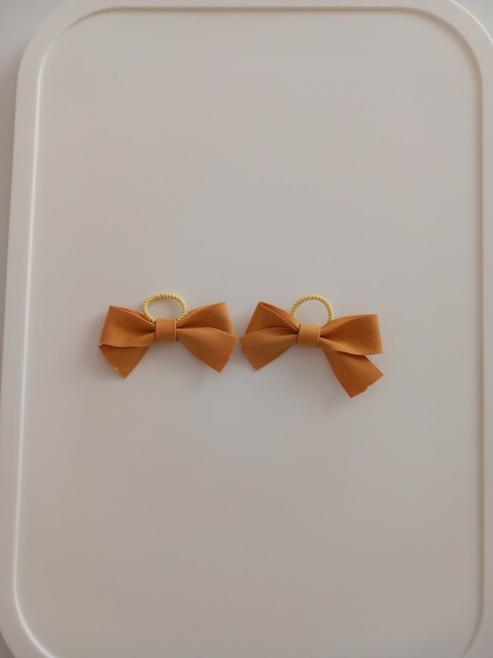 Fiyonk Detaylı Çocuk Saç Tokası - Görsel 2