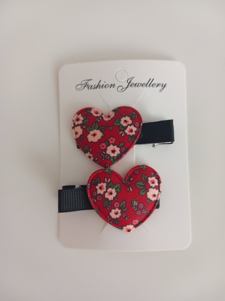 Kırmızı Çiçekli Kalp Figürlü  Toka Seti - Görsel 2