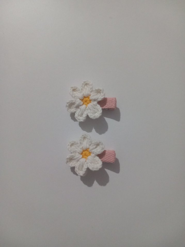 Papatya Örgü Objeli Toka - Görsel 2