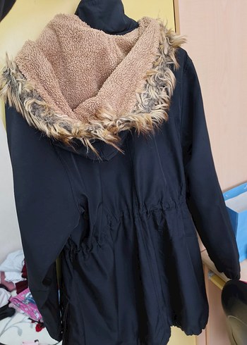 Kürk Detaylı Siyah Kadın Kışlık Ceket - Görsel 2