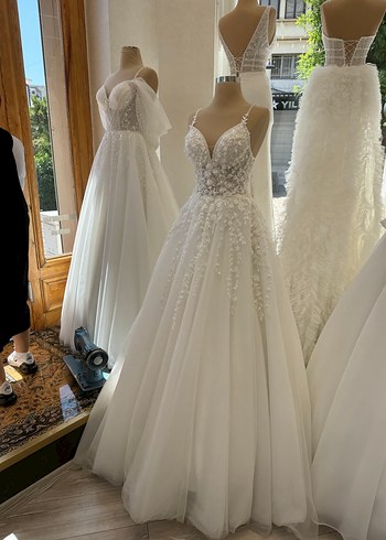 Straplez Işlemeli A-Line Gelinlik - Görsel 2