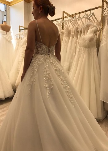 Straplez Işlemeli A-Line Gelinlik - Görsel 4