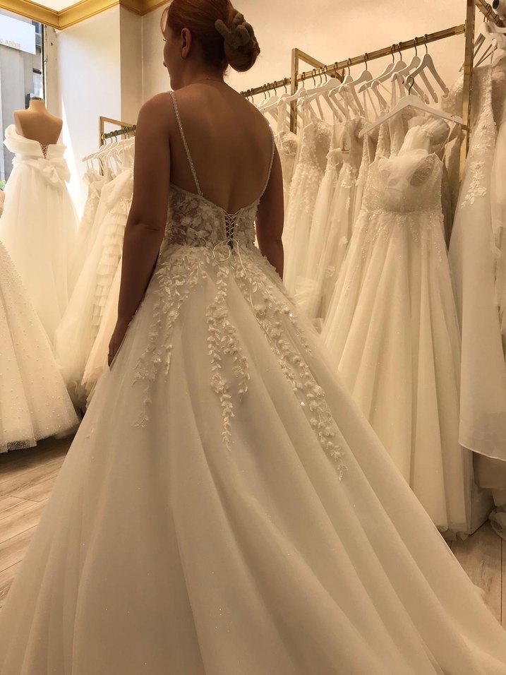 Straplez Işlemeli A-Line Gelinlik - Görsel 5