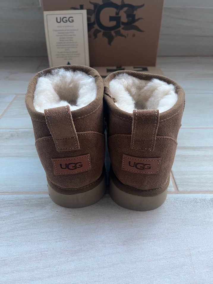 UGG Ultra Mini Kadın Süet Bot - Görsel 3