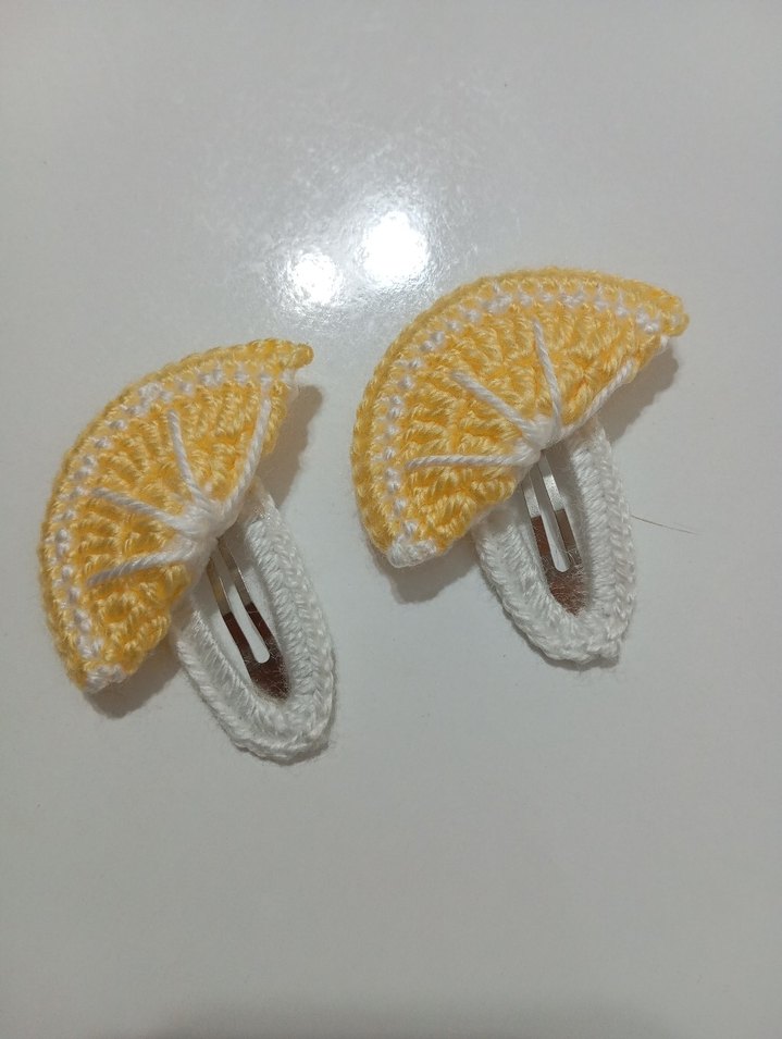 sarı Nakışlı Örgü Çocuk Toka Seti - Görsel 2