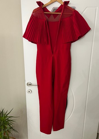 Kırmızı Pilili Kadın Tulum - Görsel 4