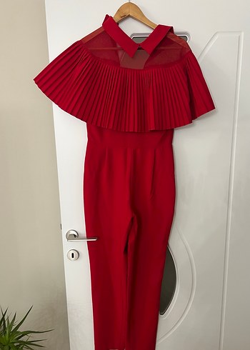 Kırmızı Pilili Kadın Tulum - Görsel 3