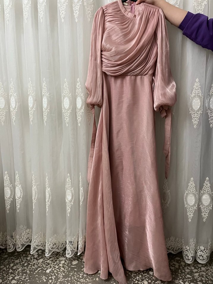 Pudra Rengi Uzun Kollu Drapeli Abiye Elbise - Görsel 3