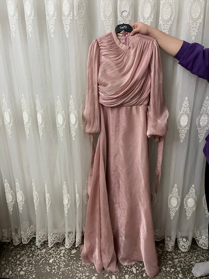 Pudra Rengi Uzun Kollu Drapeli Abiye Elbise - Görsel 2