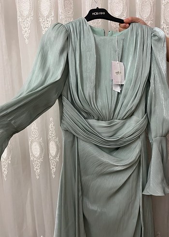 Uzun Kollu Drapeli Yeşil Abiye Elbise - Görsel 2
