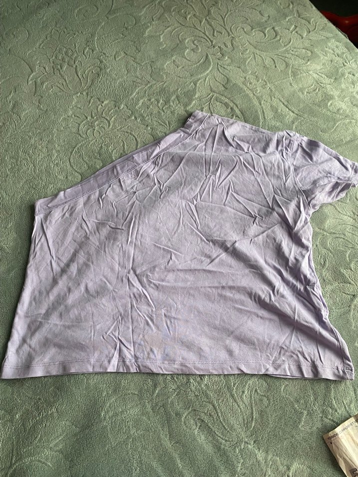 Lila tek omzu açık Tişört - Görsel 2