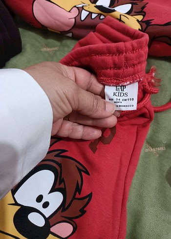 Kız Çocuk Renkli Looney Tunes Kapüşonlu Eşofman - Görsel 3