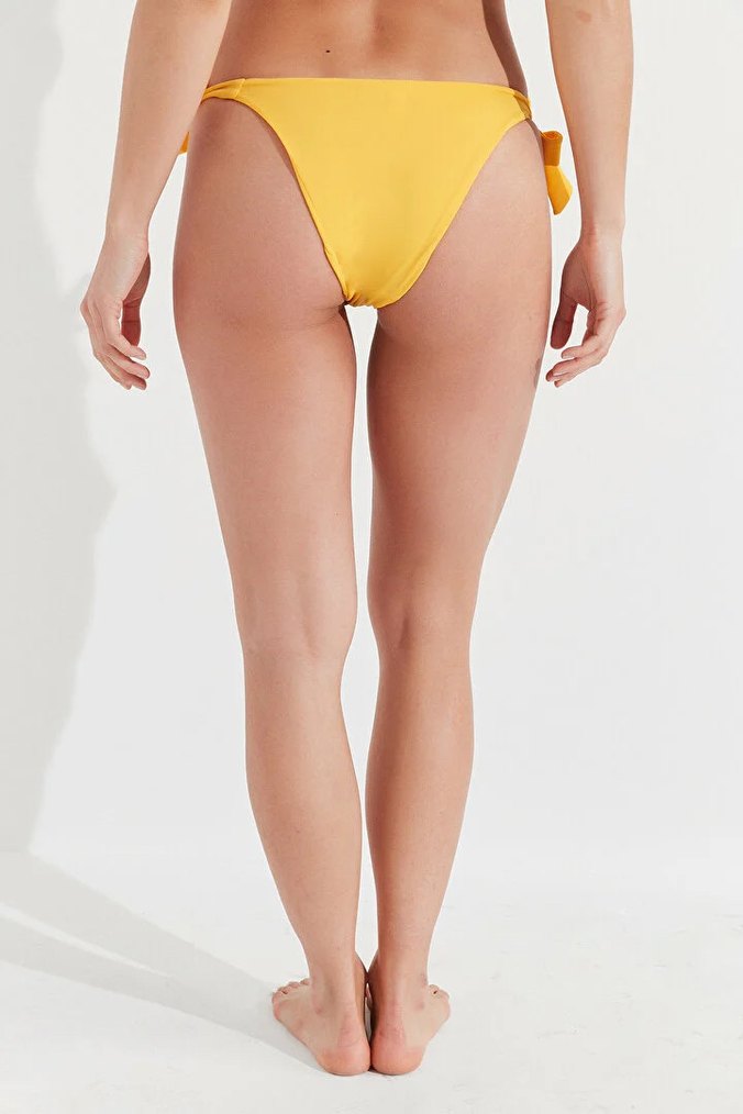 Sarı Bağlamalı Kadın Bikini Altı - Görsel 3