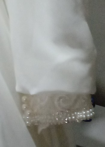 Yüksek Yakalı Beyaz İşlemeli Uzun Kollu Nişan Elbisesi - Görsel 5