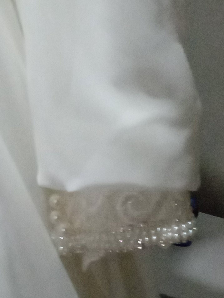 Yüksek Yakalı Beyaz İşlemeli Uzun Kollu Nişan Elbisesi - Görsel 5