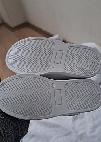 Kız Çocuk Beyaz Renkli Velcro Spor Ayakkabı - Görsel 3