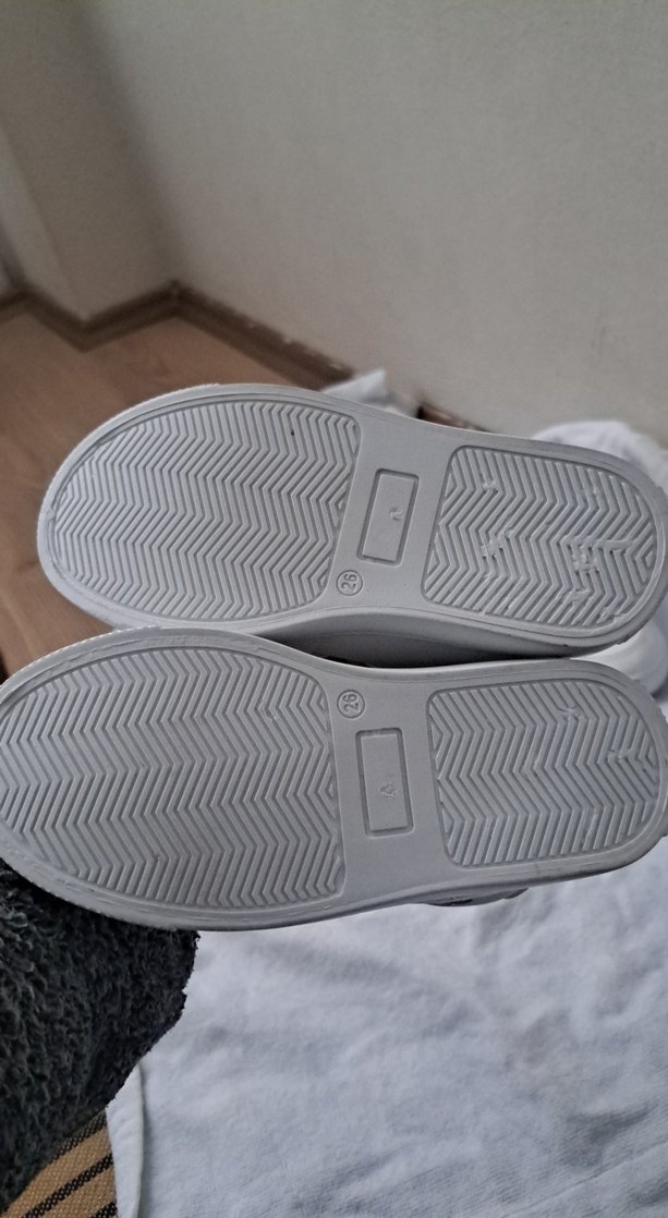 Kız Çocuk Beyaz Renkli Velcro Spor Ayakkabı - Görsel 3