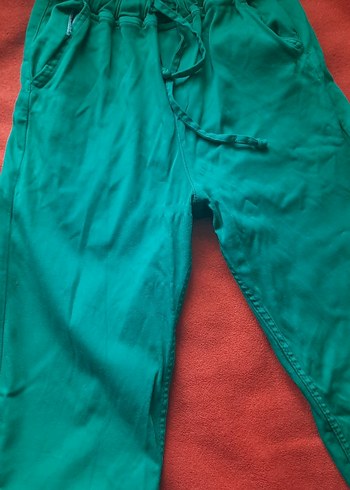 Kadın yeşil pantolon - Görsel 2