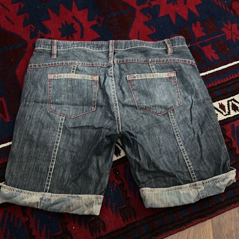 Gri Bağlama Desenli Kadın Kot Şort - Görsel 2