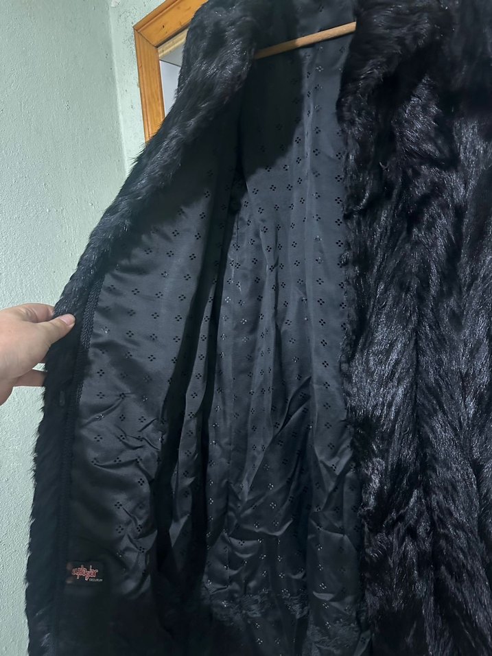 Uzun Siyah Kadın Suni Kürk Kaban - Görsel 4