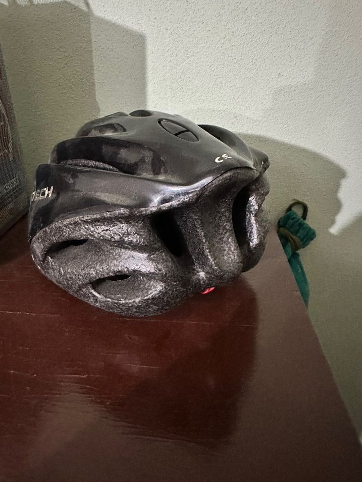 Siyah Gotik Stil Biker Motosiklet Kaskı - Görsel 2