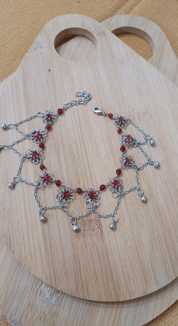 Kırmızı Çiçekli Boncuklu Bohem Bileklik halhal - Görsel 2