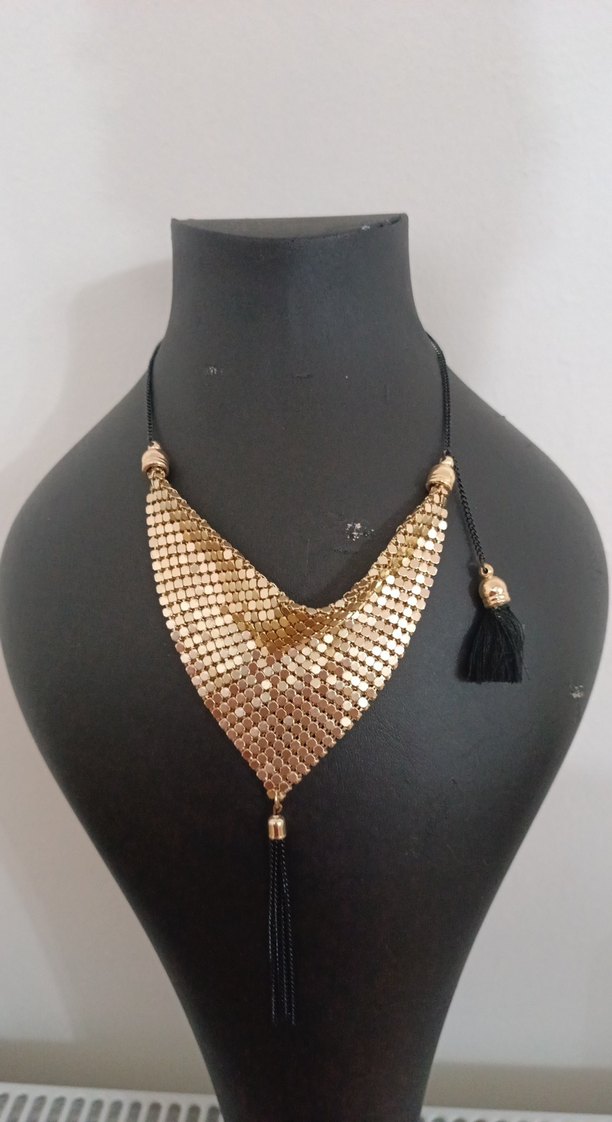 Uzun Altın Renkli Püsküllü Bohem Yılan Desenli Kolye - Görsel 2