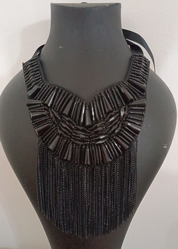 Uzun Siyah Gotik Boncuklu Kadın Kolye - Görsel 2