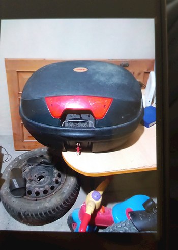 Siyah Kasklı Biker Tarzı Motosiklet Kaskı - Görsel 2