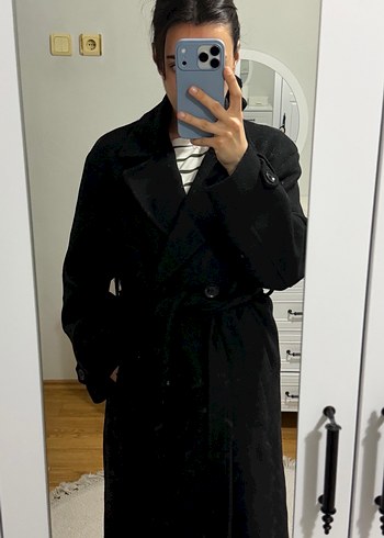 Siyah Uzun Düğmeli Kaban - Görsel 3