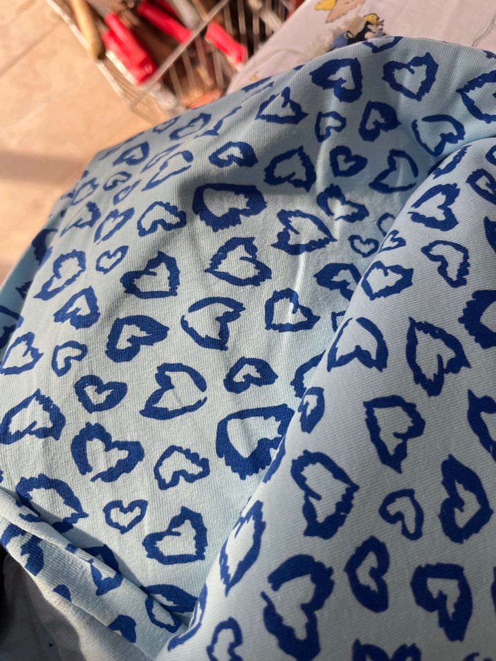 Mavi Desenli Gri Yastık Kılıfı - Görsel 2