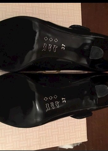 Klasik Siyah Tokalı Topuklu Stiletto - Görsel 3