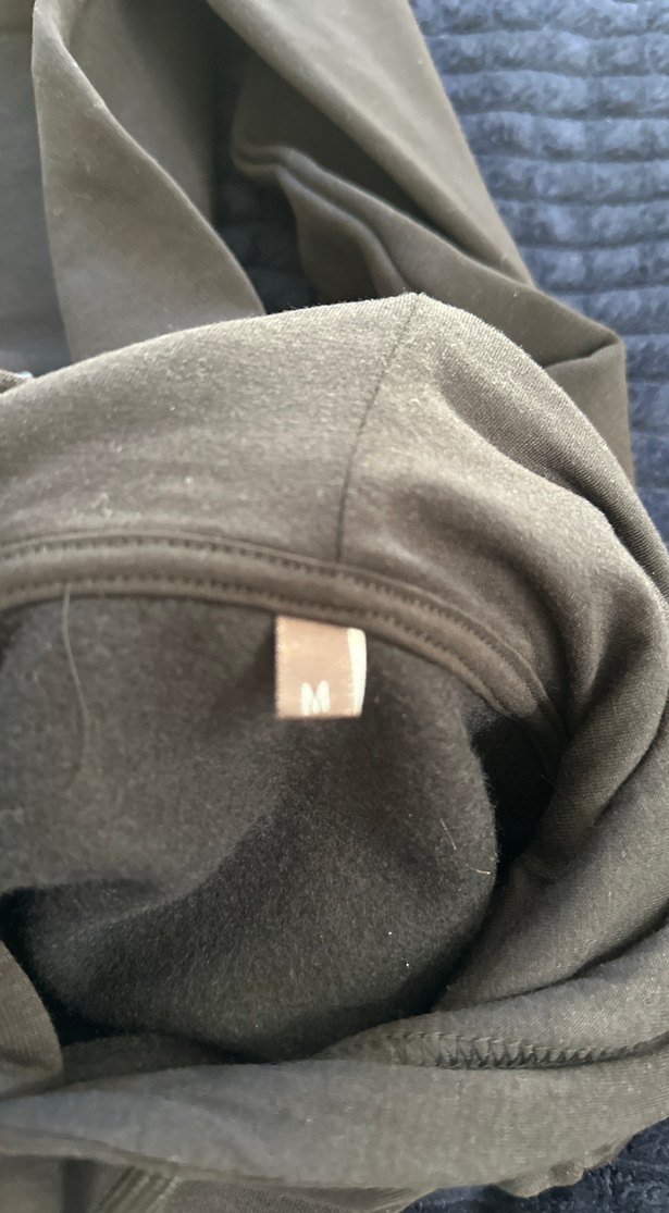 Siyah Kapüşonlu Kadın Sweatshirt - Görsel 4