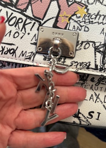 Zincir Detaylı Baskılı Gri Deri Kadın Çanta - Görsel 6