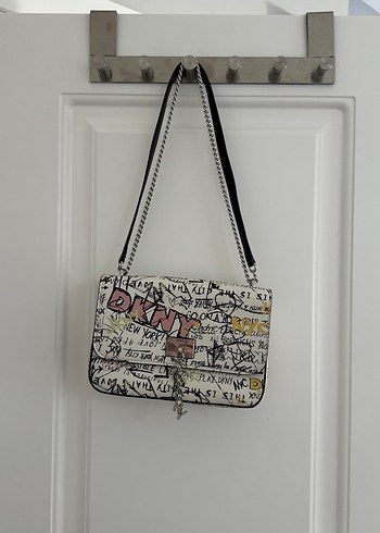 Zincir Detaylı Baskılı Gri Deri Kadın Çanta - Görsel 3