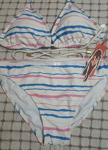42 Beden BIKINI