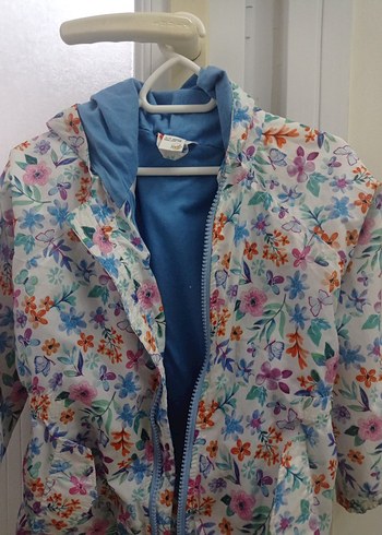 Kız Çocuk Renkli Çiçek Desenli Kapüşonlu Yağmurluk - Görsel 5