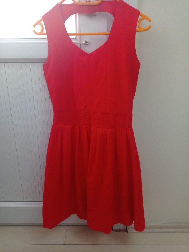 Kırmızı V Yaka Pilili Midi Abiye Elbise - Görsel 4