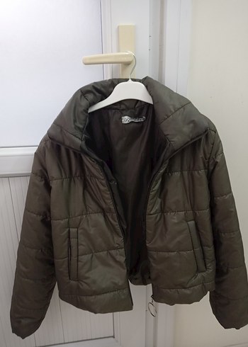 Kadın Gri Dik Yaka Fermuarlı Kışlık Mont - Görsel 2