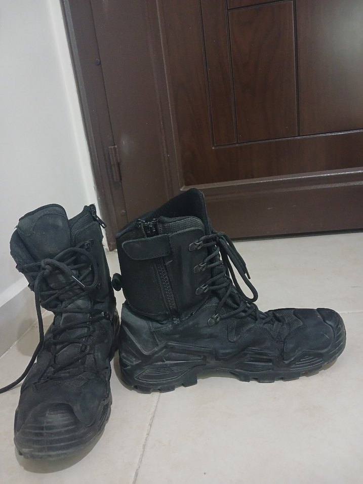 Siyah Bağcıklı Minimalist Erkek Bot - Görsel 3