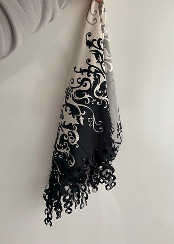 Gri Gotik Desenli Perde - Görsel 4