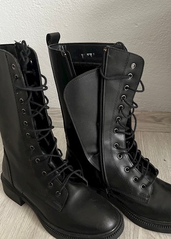 Siyah Deri Gotik Kadın Botları - Görsel 5