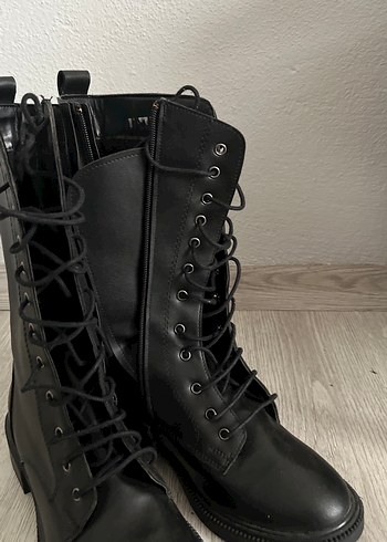 Siyah Deri Gotik Kadın Botları - Görsel 4