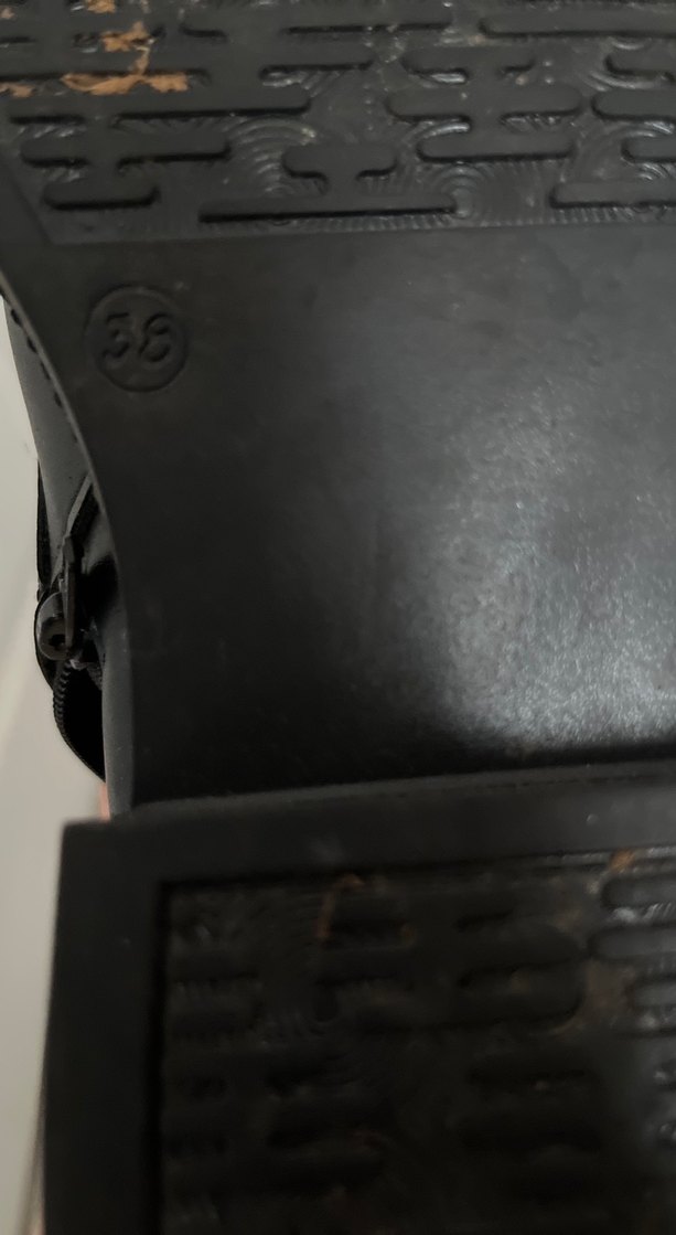 Siyah Deri Gotik Kadın Botları - Görsel 3