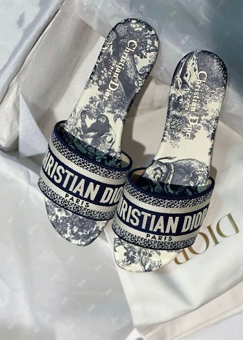 Dior ürünü